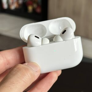 AirPods 2 review: An all-around improvement with truly epic noise cancellation | CNN Underscored